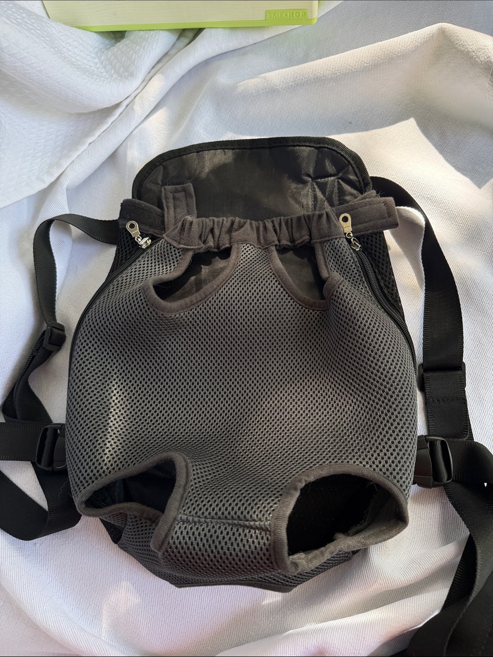 Front Facing Dog Carrier Backpack Legs Out Breathable Mesh Black